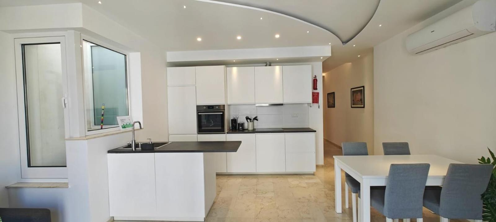 Luxury Garden View At Spinola Bay St Julians Apartment St. Julian's Exterior foto