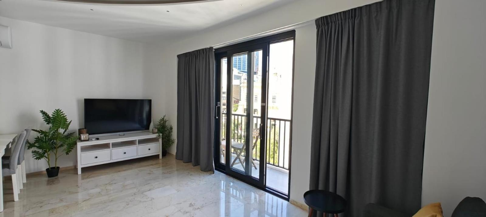 Luxury Garden View At Spinola Bay St Julians Apartment St. Julian's Exterior foto